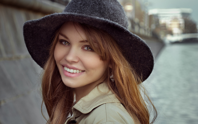 2048x1536 pix. Wallpaper Anastasia Scheglova, women, model, face, portrait, hat, smiling