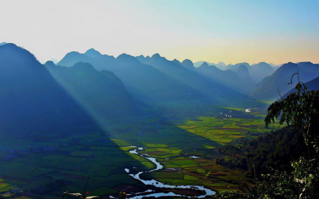 1920x1080 pix. Wallpaper landscape, nature, sunrise, mountain, mist, valley, river, field, sun rays, Vietnam