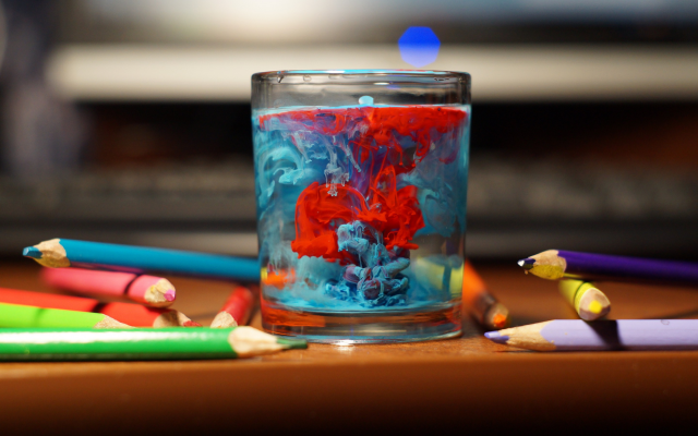 2880x1800 pix. Wallpaper table, glass, water, pencils, paint splatter, colorful, depth of field, photography, bokeh