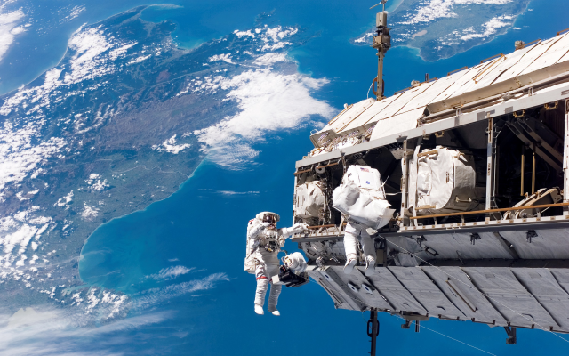 3000x1875 pix. Wallpaper space, astronaut, Earth, International Space Station, NASA, iss