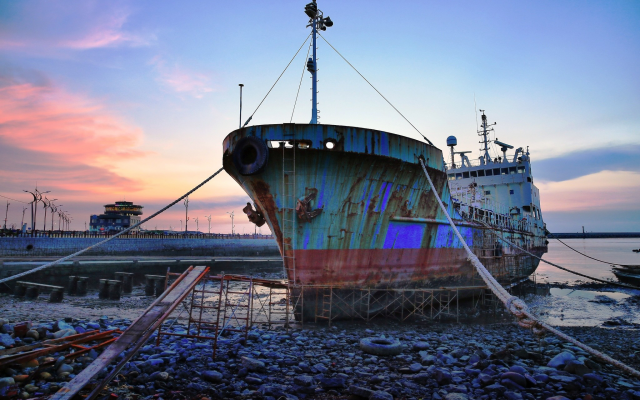2048x1365 pix. Wallpaper ship, sea, beach, wreck, sunset