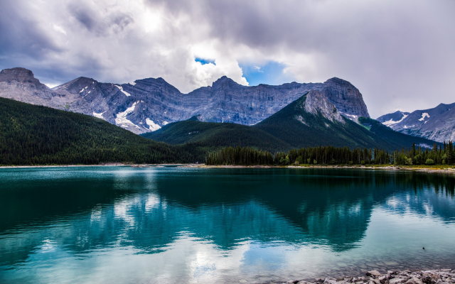 2500x1563 pix. Wallpaper Alberta, Canada, nature, landscape, lake, reflections, mountains, clouds, water