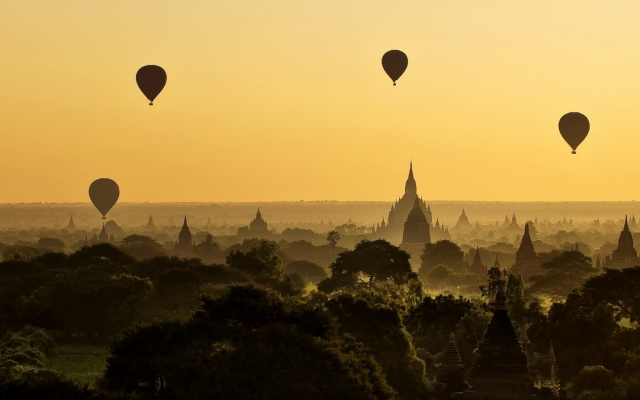 2000x790 pix. Wallpaper hot air balloons, balloons, Bagan, Myanmar, temple, landscape, nature, sunrise, panorama, mist, fore