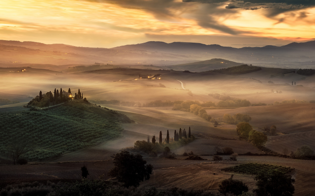 2500x1563 pix. Wallpaper fog, sunrise, mist, tuscany, italy, field, nature