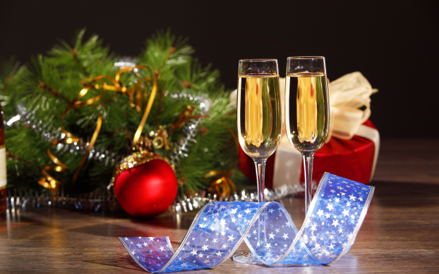 6000x4000 pix. Wallpaper christmas, wine glasses, champagne