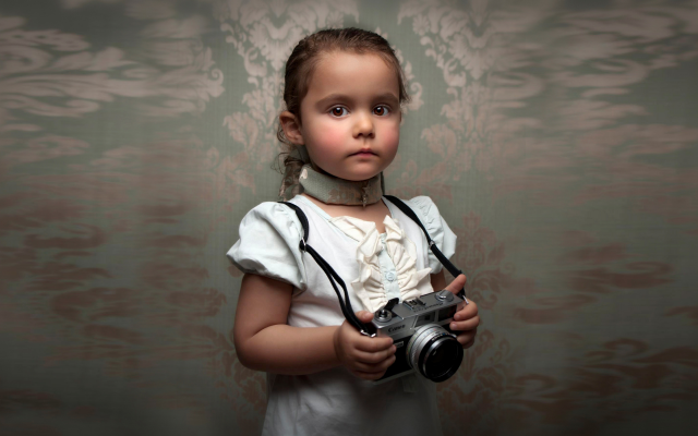 3000x1800 pix. Wallpaper girl, kid, baby, camera, old camera