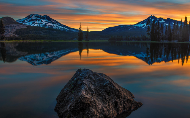 2048x1365 pix. Wallpaper lake, reflection, mountains, sunset