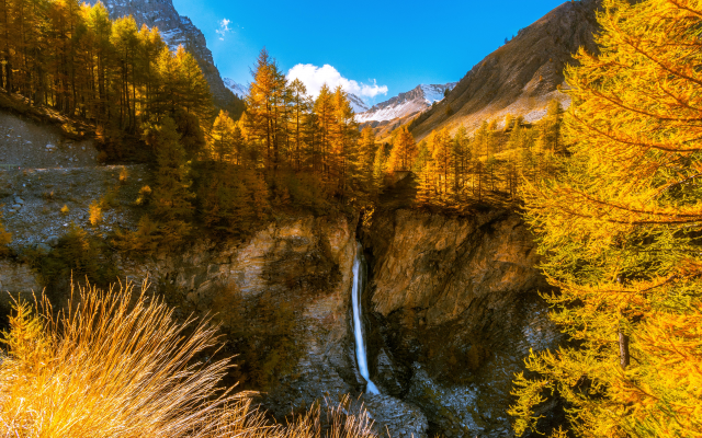 4506x3000 pix. Wallpaper autumn, nature, mountains, waterfall, tree, forest, france
