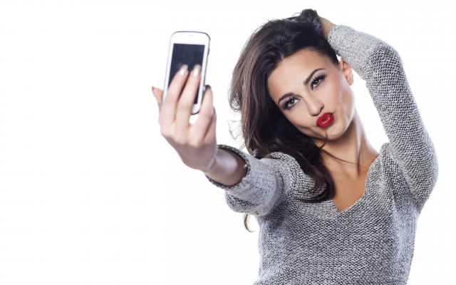 5616x3744 pix. Wallpaper selfie, brunette, red lips, duckface, sweater, women