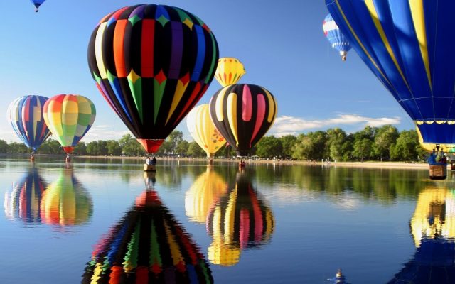 2560x1440 pix. Wallpaper hot air balloon, lake, reflection