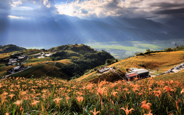 4200x2800 pix. Wallpaper nature, landscape, taiwan, hill, sky, valley, clouds, sun rays, flowers, daylily