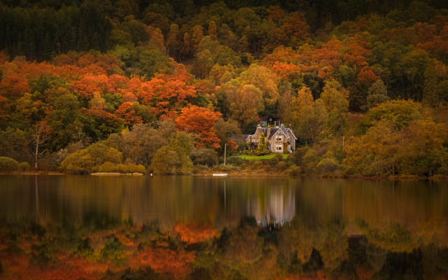2000x1290 pix. Wallpaper trossachs, scotland, loch achray, house, autumn, lake, trees, nature