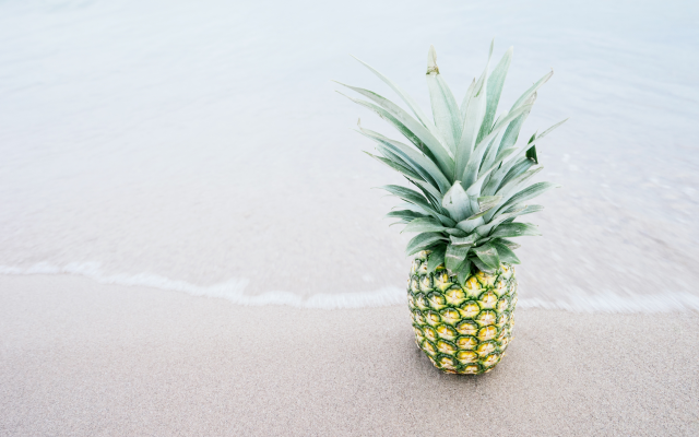 6000x4000 pix. Wallpaper pineapples, beach,sea, fruit, food