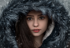 girl, portrait, fur, coat, hood, brunette, women, face wallpaper