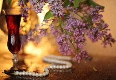 glass, drink, necklace, pearl, lilac, bokeh, lilac, flowers wallpaper