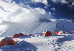 razdelnaya peak, snow, mountains, sky, tent, top, pamir mountains, pamirs, kyrgyzstan, tajikistan wallpaper