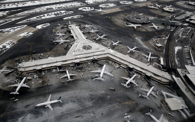 3840x2400 pix. Wallpaper Newark Liberty International Airport, Newark, usa, airport, aircraft, winter