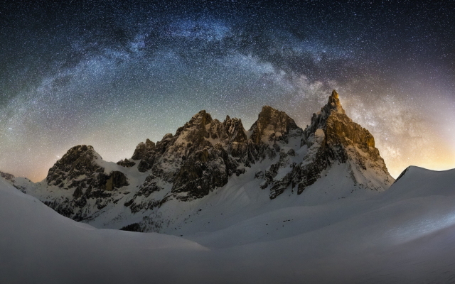 2500x1236 pix. Wallpaper Milky Way, snow, mountains, snowy peak, starry night, spotlight, nature, space