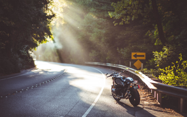 5513x3683 pix. Wallpaper highway, motorcycle, sun rays, road, motorbike