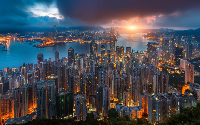 1920x960 pix. Wallpaper Hong Kong, city, Victoria Harbour, morning, sunrise, skyscrapers