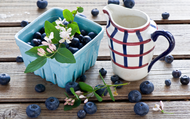 2000x1314 pix. Wallpaper berry, bilberry, blueberry, milk, food