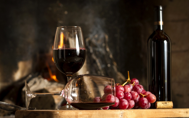2592x1728 pix. Wallpaper wine, alcohol, red grapes, food, wine bottle