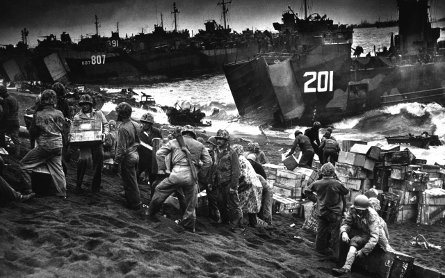 2930x2048 pix. Wallpaper world war 2, iwo jima, war, soldier, monochrome, military, troops, ship