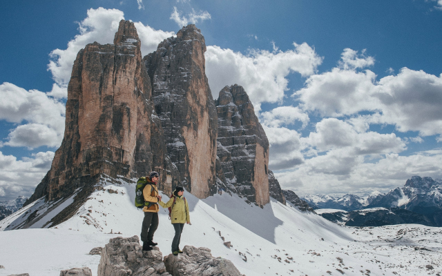 2560x1704 pix. Wallpaper mountains, cliff, peak, winter, snow, couple, clouds, nature