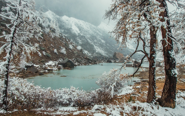 1920x1147 pix. Wallpaper altai, river aktru, russia, winter, snow, mountains, nature