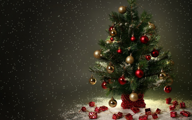 2560x1600 pix. Wallpaper christmas tree, christmas, toys, snow, holidays, new year