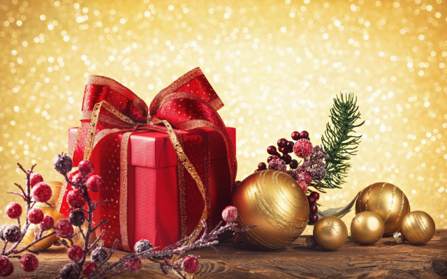 2560x1600 pix. Wallpaper christmas mood, toys, berries, new year, gifts, holidays