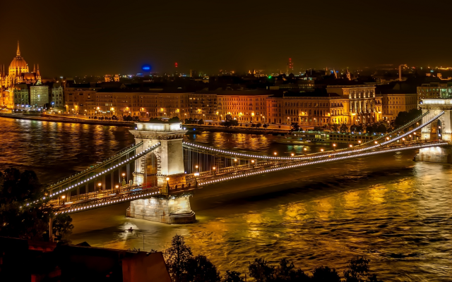 2200x1229 pix. Wallpaper chain bridge, budapest, architecture, river, hungary, city, building, cityscape, lights, night