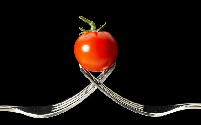 3701x2504 pix. Wallpaper tomato, close-up, black background, forks