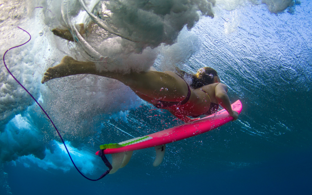 3499x2333 pix. Wallpaper girl, underwater, surfing, women, sport, bikini,surfer