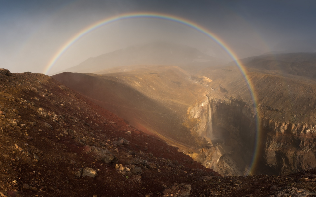1920x1280 pix. Wallpaper mutnovsky falls, dangerous canyon, kamchatka, rainbow, russia, nature