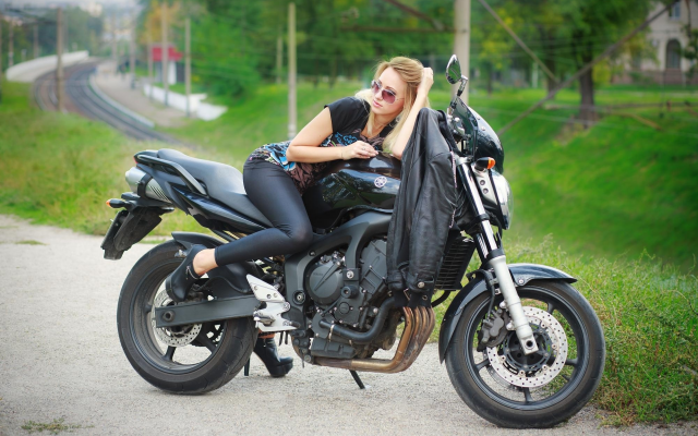 2000x1333 pix. Wallpaper elena sergienko, bike, zaporozhye, ukraine, motorcycle, leggins, legs, women, blonde
