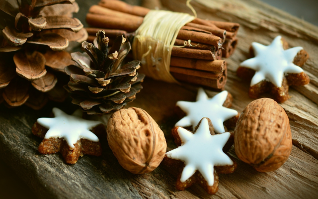 1920x1145 pix. Wallpaper cone, nut, cookies, christmas, cinnamon sticks, holidays, new year