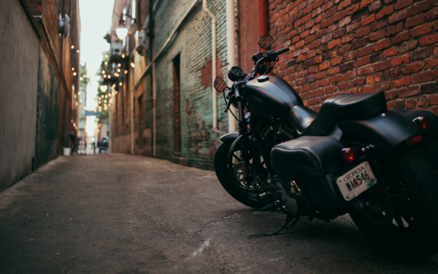 3840x2160 pix. Wallpaper motorcycle, street, city, harley-davidson, bike