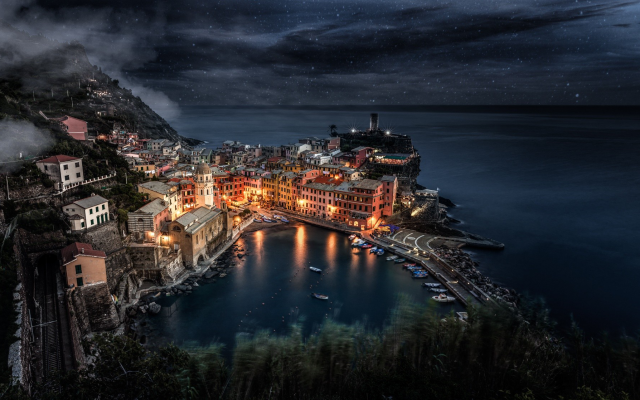 2000x1118 pix. Wallpaper city, cityscape, Cinque Terre, Italy, night, stars, sea, boat, building, dock