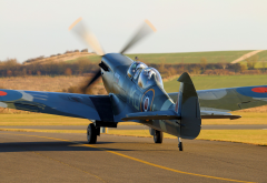 aircraft, spitfire, duxford, supermarine spitfire, spitfire tr.9, sm520, g-ilda wallpaper
