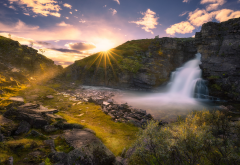 storulfossen, bruresloret, rondane national park, oppland county, norway, nature, national park, rocks, river, waterfall, sun rays wallpaper